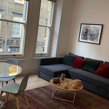 The Flat With The Heart Apartment London Bagian luar foto