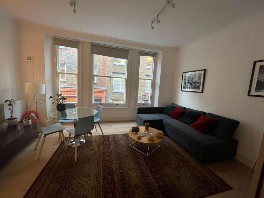 The Flat With The Heart Apartment London Bagian luar foto