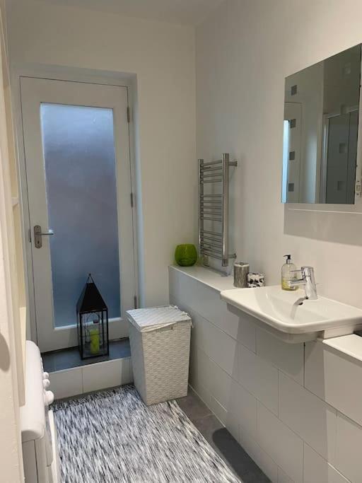 The Flat With The Heart Apartment London Bagian luar foto